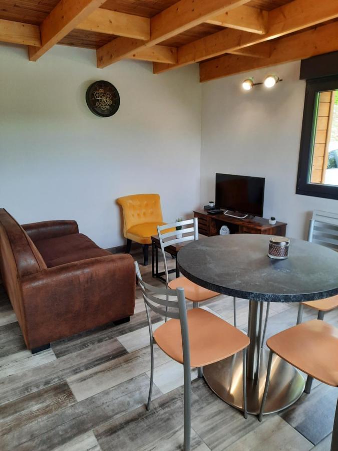 Chalet A L'Oree Du Bois Avec Parking Tournavaux Exteriör bild